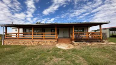 Main picture of 8902 W Highway 199