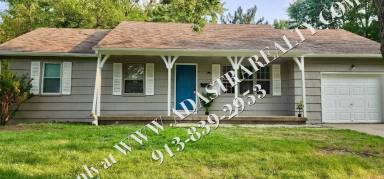 Main picture of 9001 W 93rd St