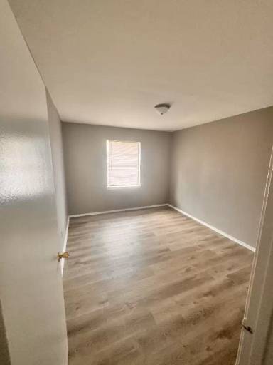 Main picture of 1735 Delano Ave