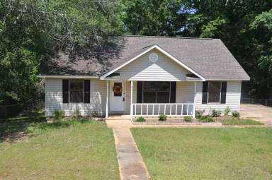 Main picture of 103 Woodley Dr