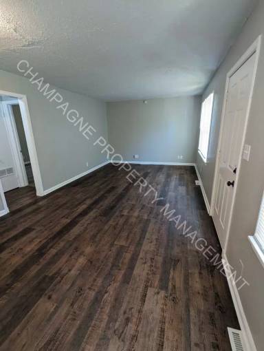 Main picture of 8337 Olive St