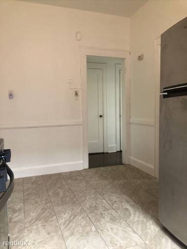 Main picture of 8501 Kennedy Blvd