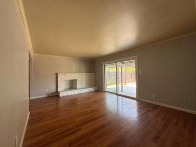 Main picture of 2123 Amanda Way