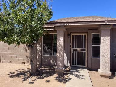 Main picture of 2859 E Capri Cir