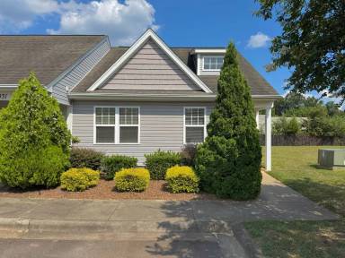 Main picture of 935 Barracuda Ave