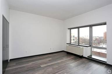 Main picture of 153-50 89th Ave