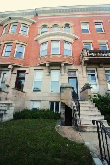 Main picture of 2931 N Charles St