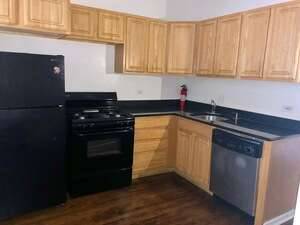 Main picture of 1411 E 72nd Pl