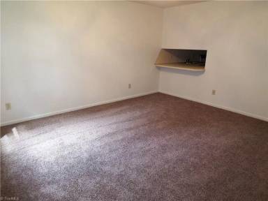 Main picture of 209 Worth St
