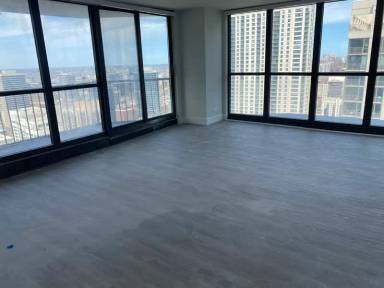 Main picture of 10 E Ontario St Apartments
