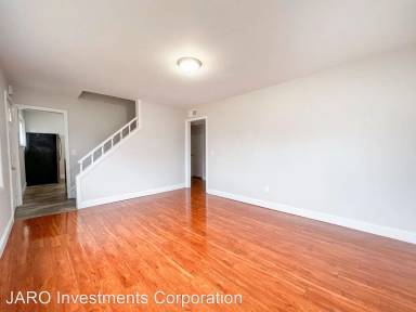 Main picture of 220 Andover St