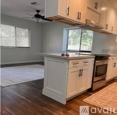 Main picture of 9190 Tiburon Cir