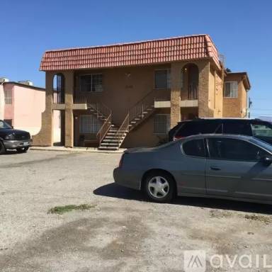 Main picture of 5648 Meikle Ln