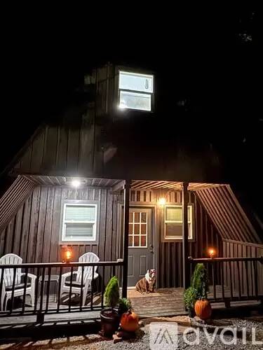Main picture of 303 S Cable Rd