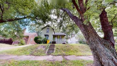 Main picture of 320 Central Ave