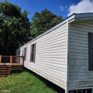 Main picture of 1600 Gale Dr