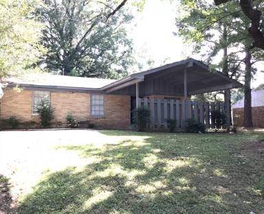 Main picture of 3188 Melbourne St