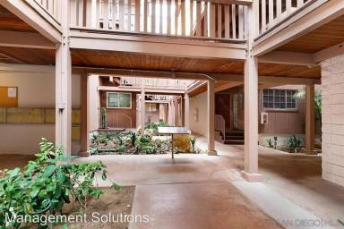Main picture of 2600 Torrey Pines Rd