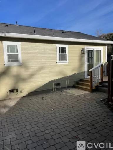 Main picture of 36 Greenmoor Dr