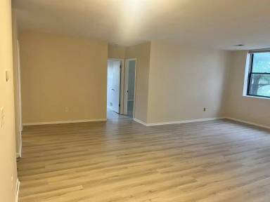 Main picture of 2 Columbia Ave