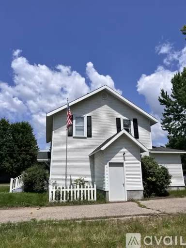 Main picture of 2709 Marthas Ln