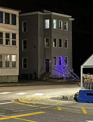 Main picture of 525 Waldo St