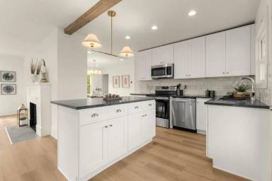 Main picture of 522 N 117th St