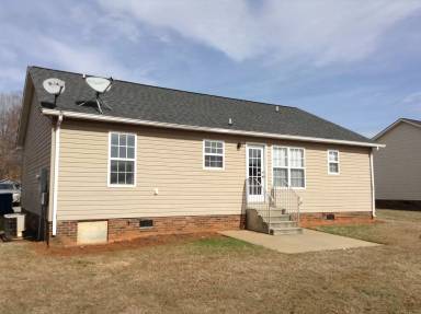 Main picture of 178 3rd Ave