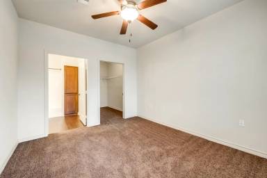 Main picture of Majors Place Apartments