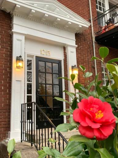 Main picture of 1215 Virginia Ave NE
