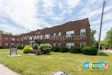 Main picture of 4801 E Washington St