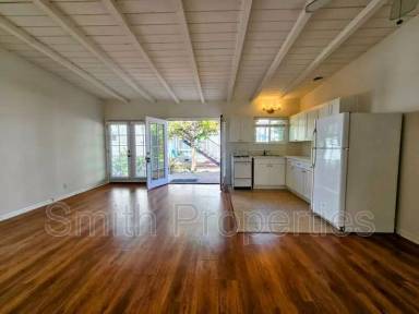 Main picture of 1414 Manhattan Beach Blvd