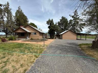 Main picture of 21730 NE Butler Market Rd