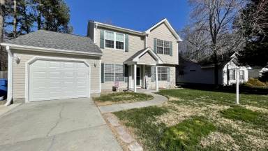 Main picture of 1220 Woods Way