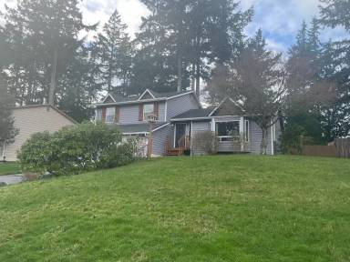 Main picture of 1191 NE Taftson St