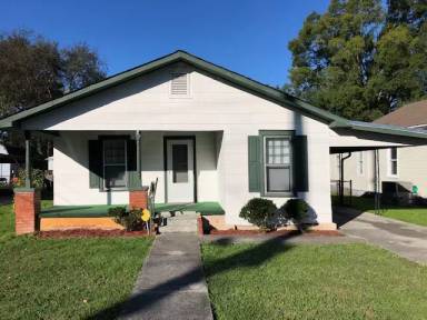 Main picture of 711 Flegal Ave