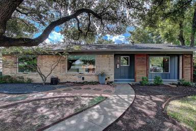 Main picture of 5500 Westminster Dr