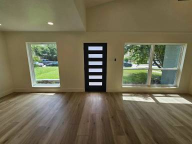 Main picture of 1727 R Ave