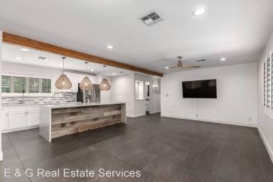 Main picture of 2629 N 68th St