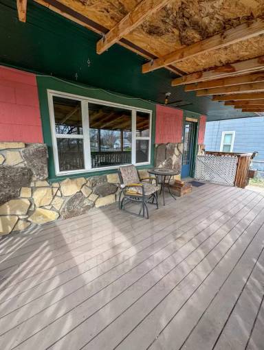 Main picture of 351 E Works St