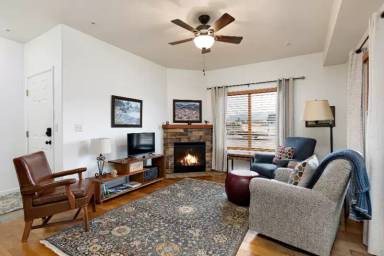Main picture of 6211 Shiloh Ave