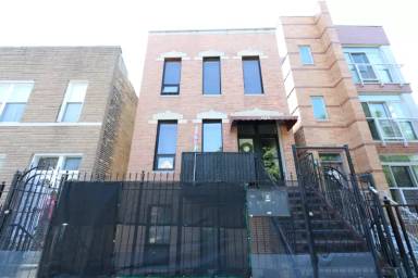 Main picture of 1610 S Loomis St
