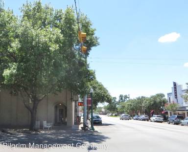 Main picture of 120 W 8th St