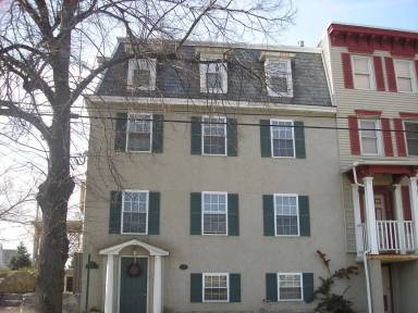 Main picture of 81 S Franklin St
