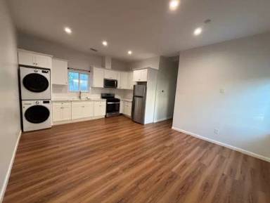 Main picture of 1039 S Redondo Blvd