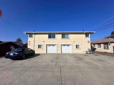 Main picture of 19235 Medford Ct