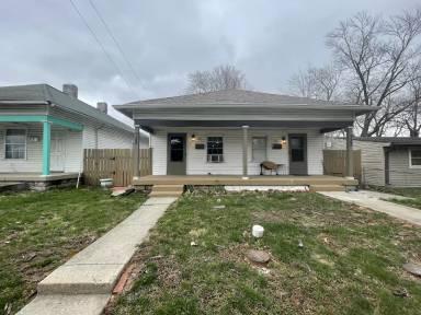 Main picture of 743 Lynn St
