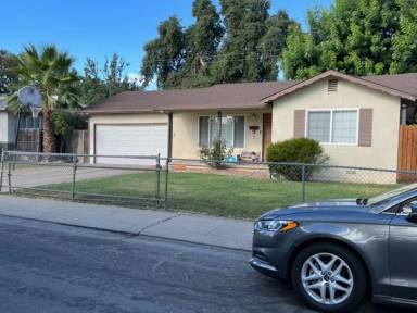 Main picture of 1647 W Regal St