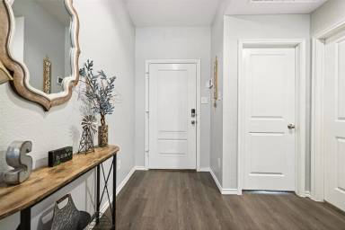 Main picture of 904 Saddle Horn Way