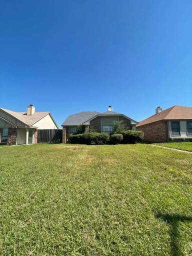 Main picture of 1533 Hackamore St